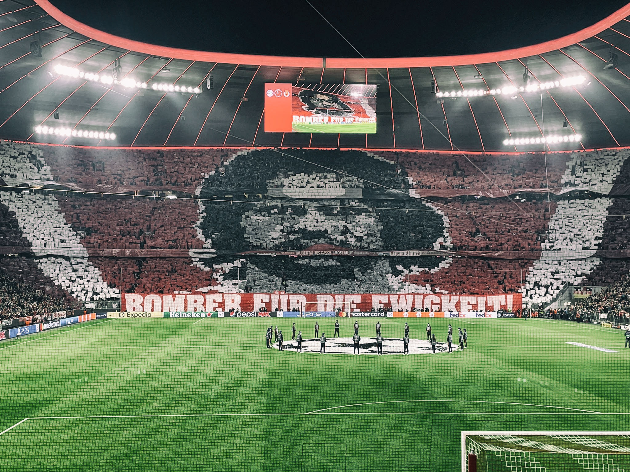 FC Bayern München - Villarreal Club de Fútbol am 12.04.2022